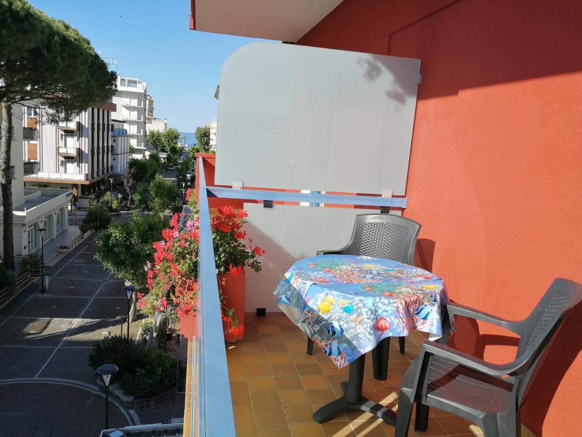 Hotel Tivoli มิซาโน อาดรีอาติโก ภายนอก รูปภาพ